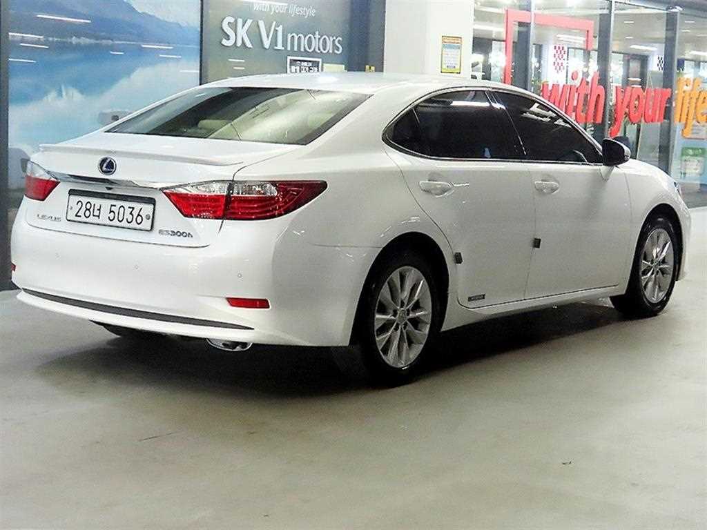 Lexus ES - Vista 4