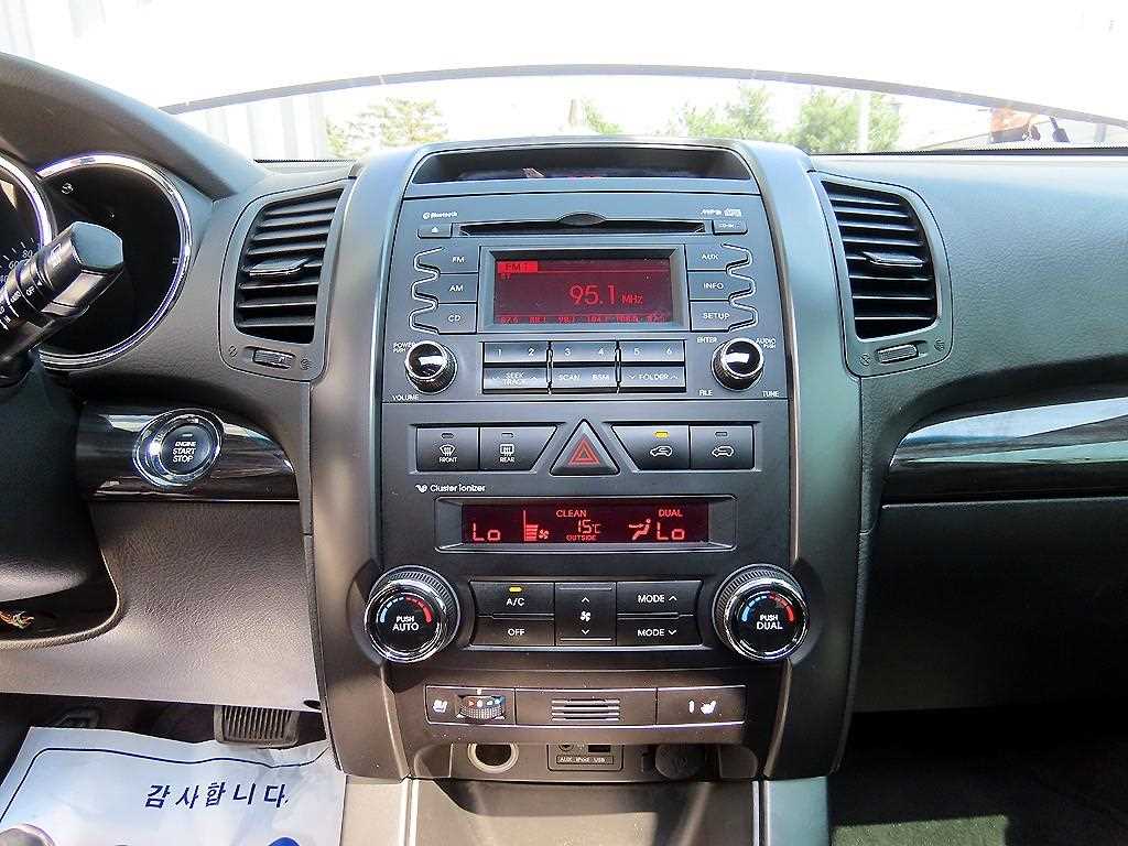 KIA Sorento - Vista 12