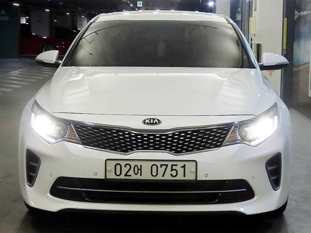 KIA K5 - Vista 2