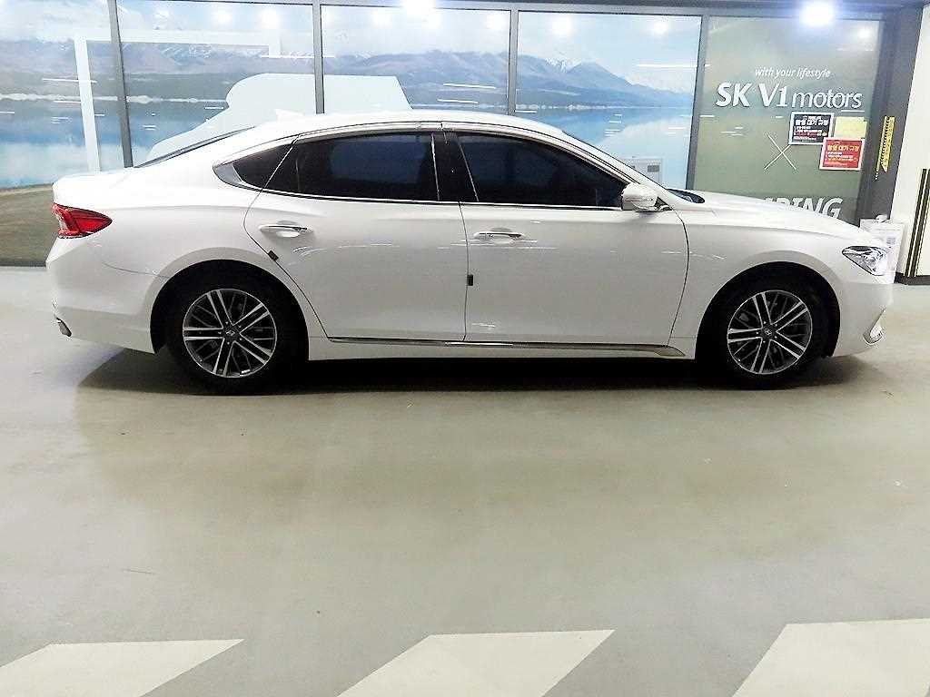 HYUNDAI Grandeur - Vista 3