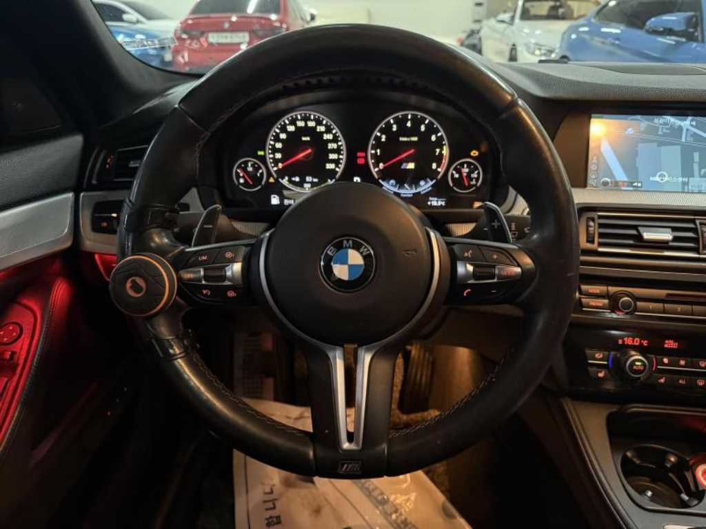 BMW 5 Series - Vista 11