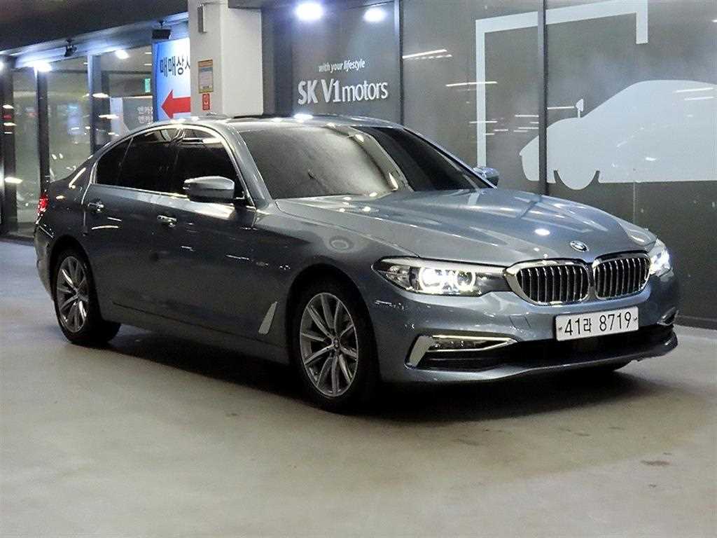 BMW 5 Series 2018 Gris - Importación desde Corea - HF Imports Iquique - Foto 1