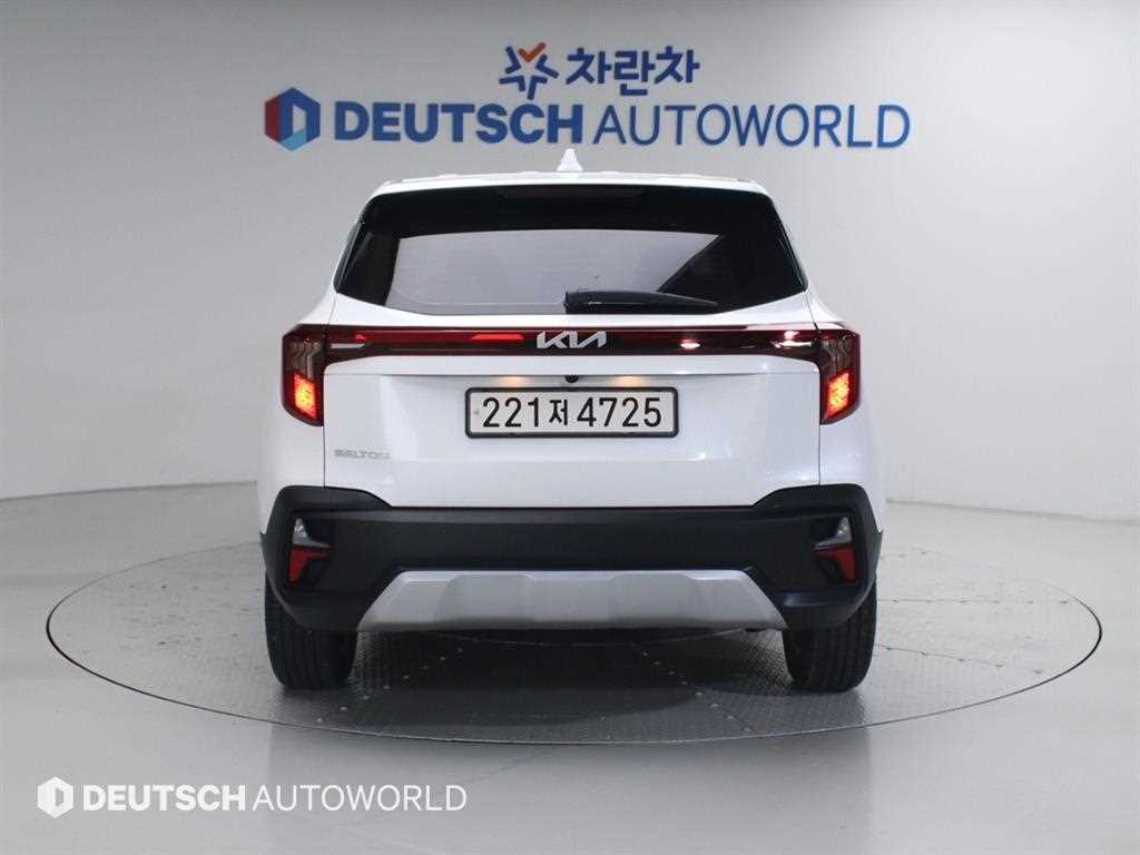 KIA Seltos - Vista 4