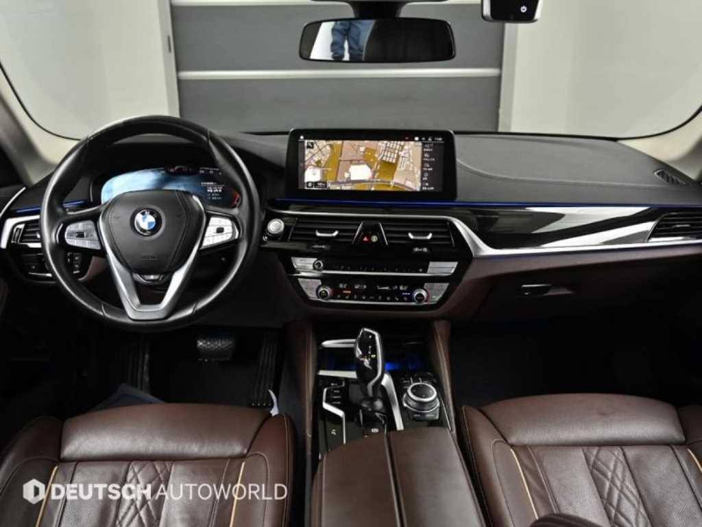 BMW 5 Series - Vista 7