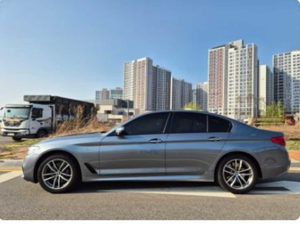 BMW 5 Series - Vista 3