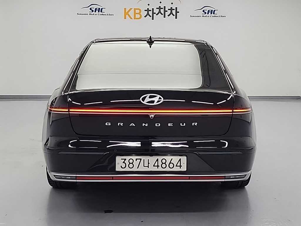 HYUNDAI Grandeur - Vista 3
