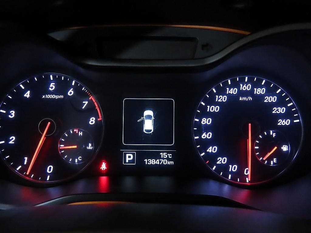 HYUNDAI Veloster - Vista 9