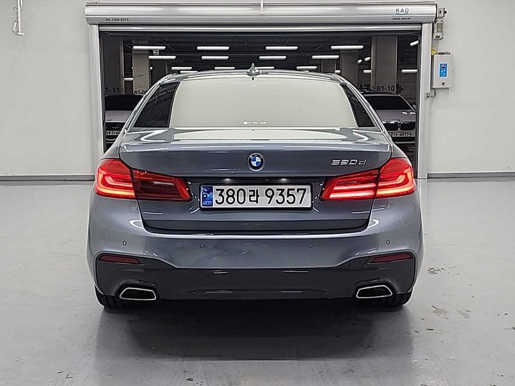 BMW 5 Series - Vista 3