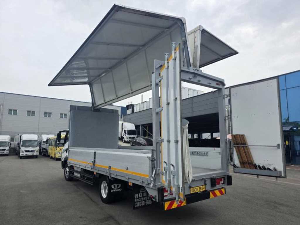 medium and large cargo truck - Vista 10