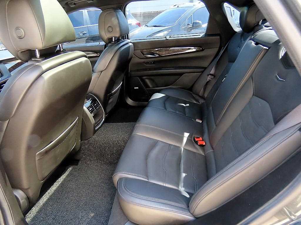 Cadillac CT6 - Vista 6