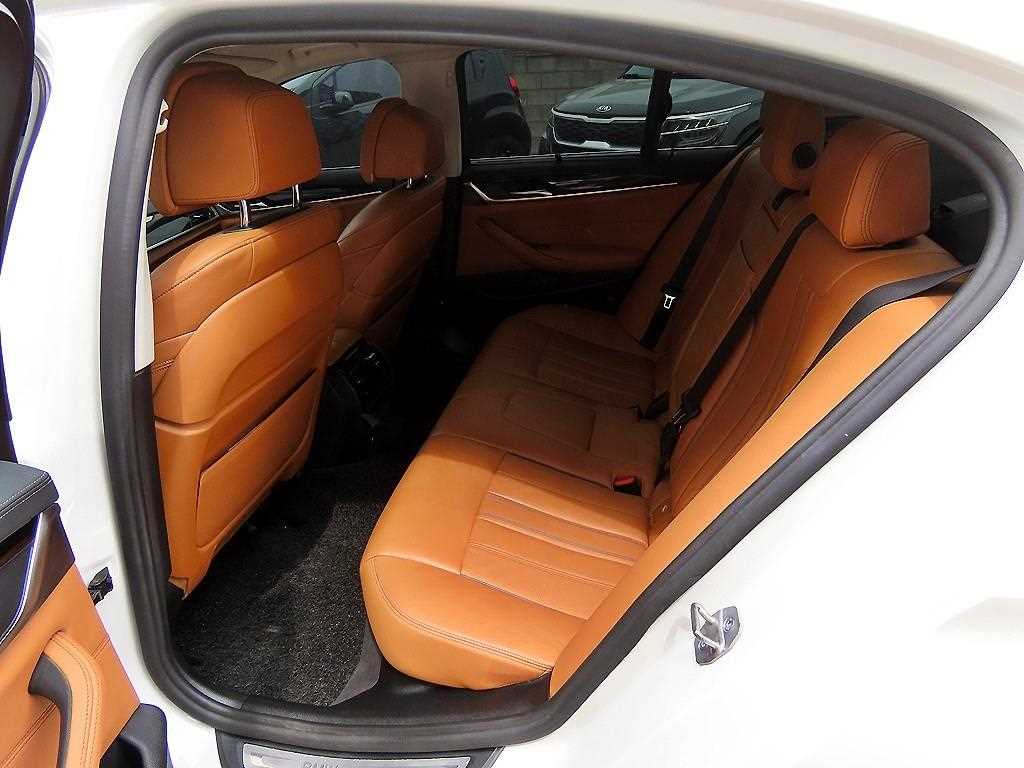 BMW 5 Series - Vista 6