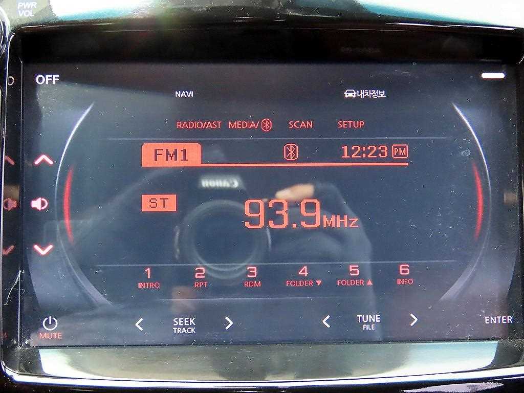 Ssangyong Tivoli 2019 Blanco - Importación desde Corea - HF Imports Iquique - Foto 15