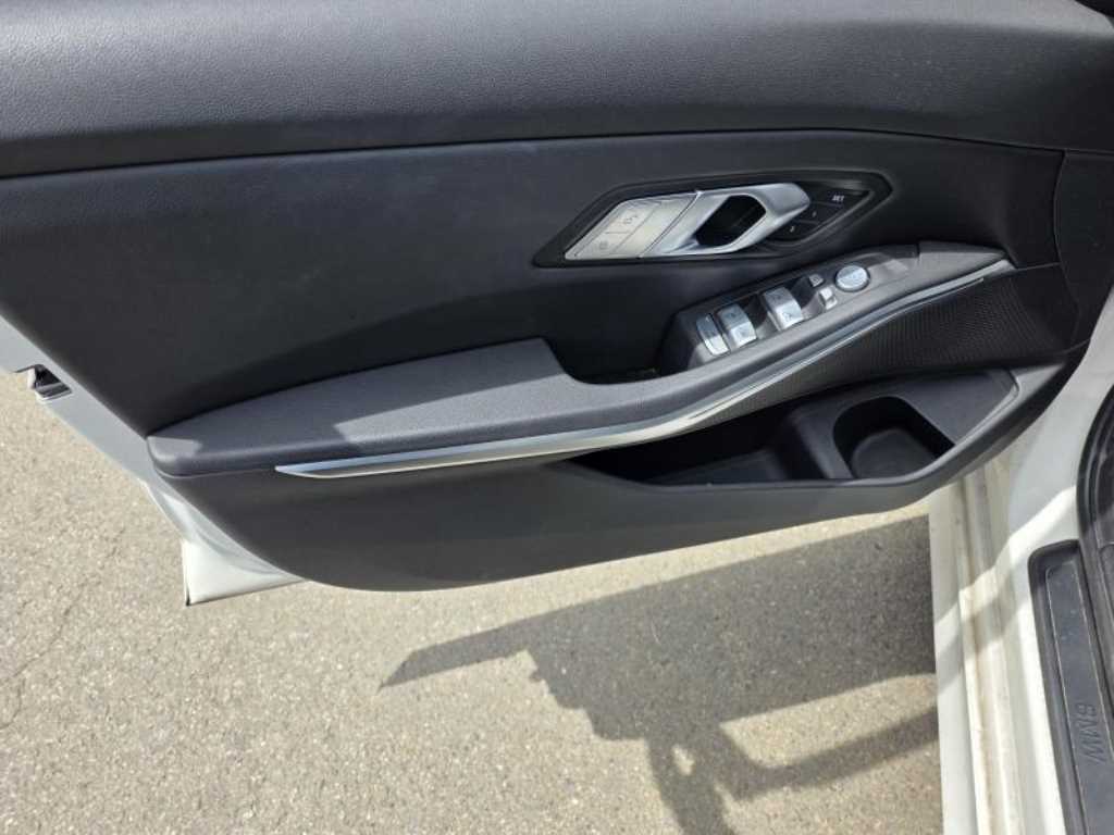BMW 3 series - Vista 4