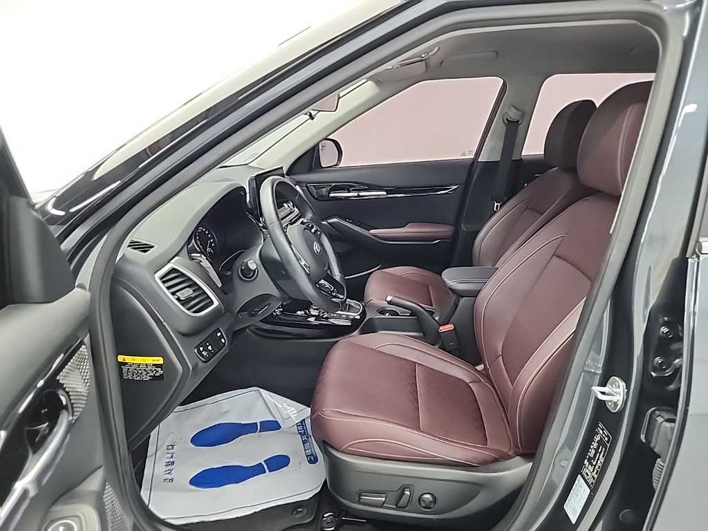 KIA Seltos - Vista 11
