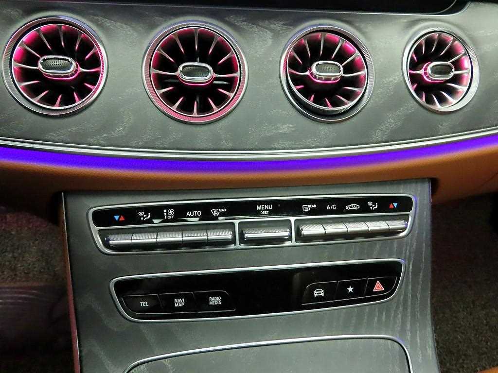 Mercedes Benz CLS Class - Vista 9