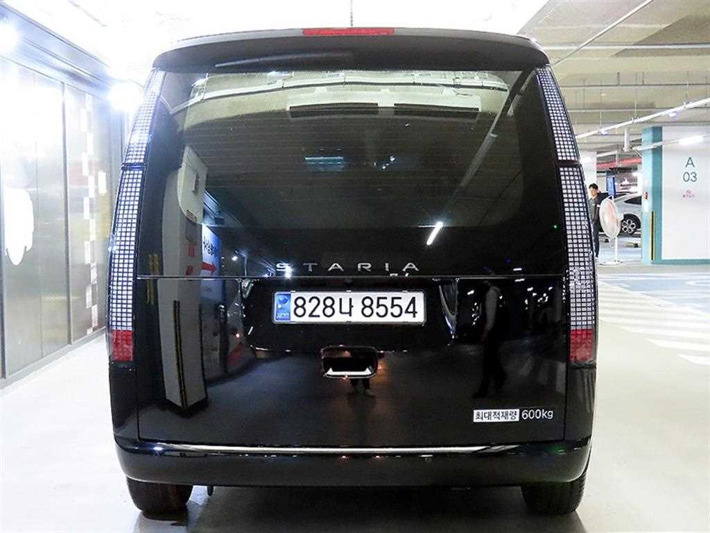 HYUNDAI Staria - Vista 5