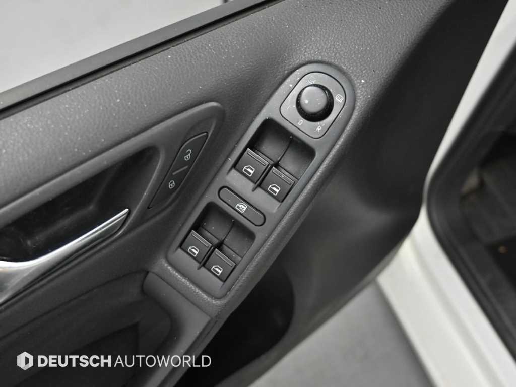 Volkswagen Golf 2010 Blanco - Importación desde Corea - HF Imports Iquique - Foto 15