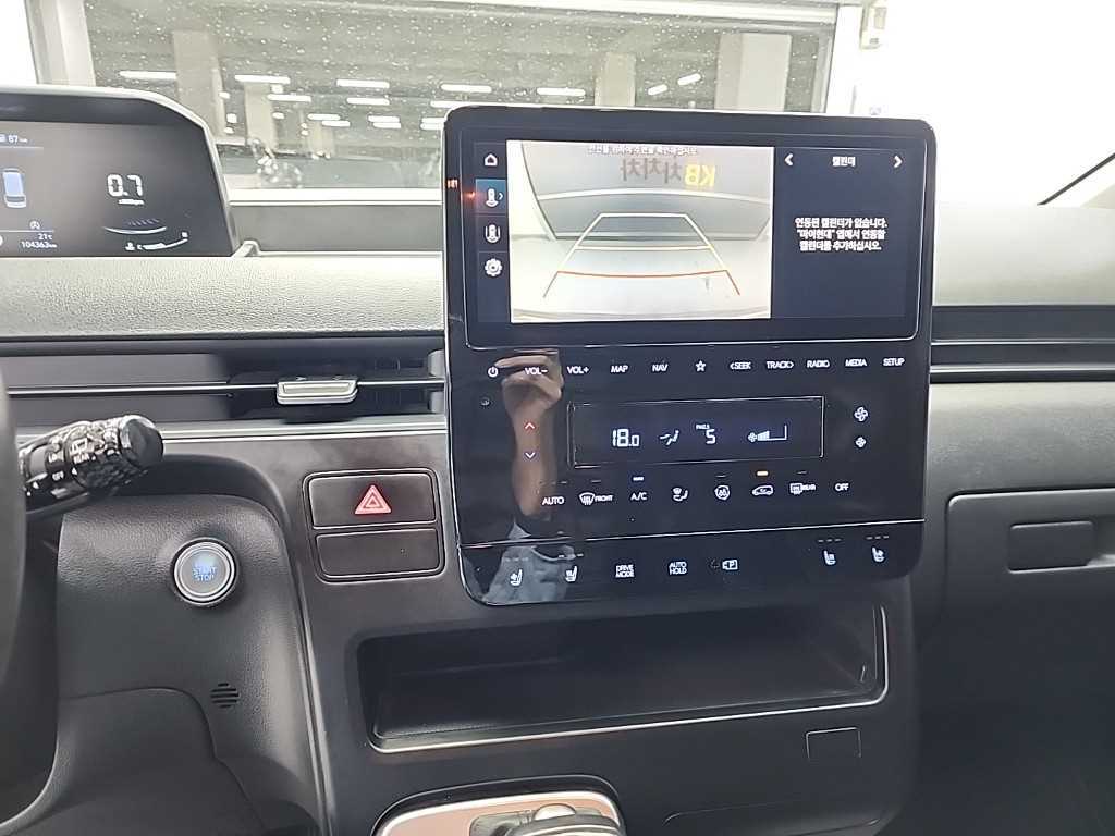 HYUNDAI Staria - Vista 10