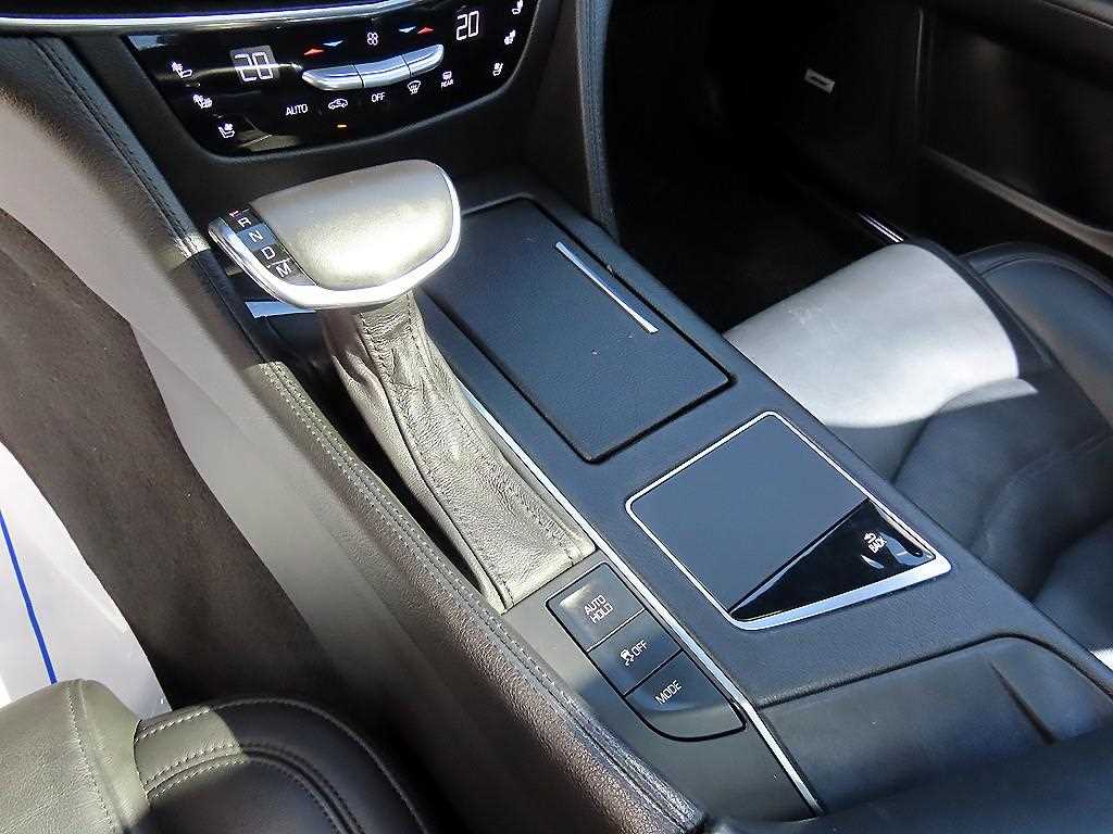 Cadillac CT6 - Vista 10