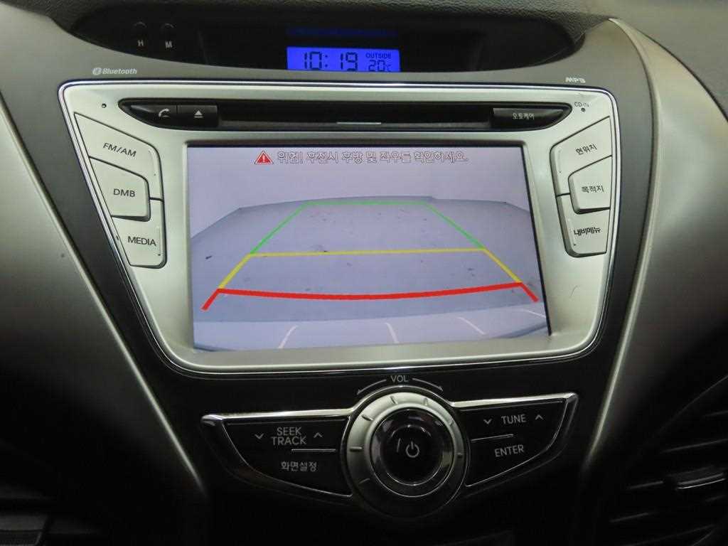 HYUNDAI Avante 2011 Blanco - Importación desde Corea - HF Imports Iquique - Foto 15