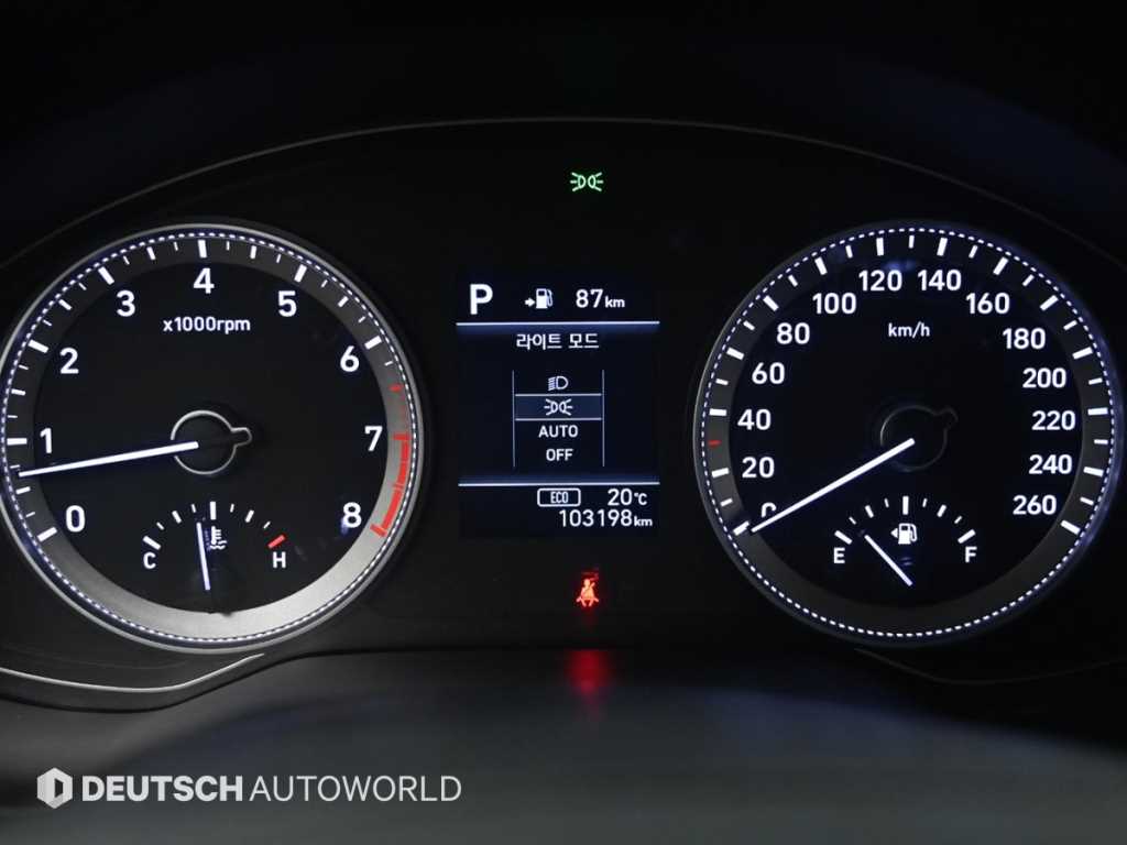 HYUNDAI Grandeur - Vista 8
