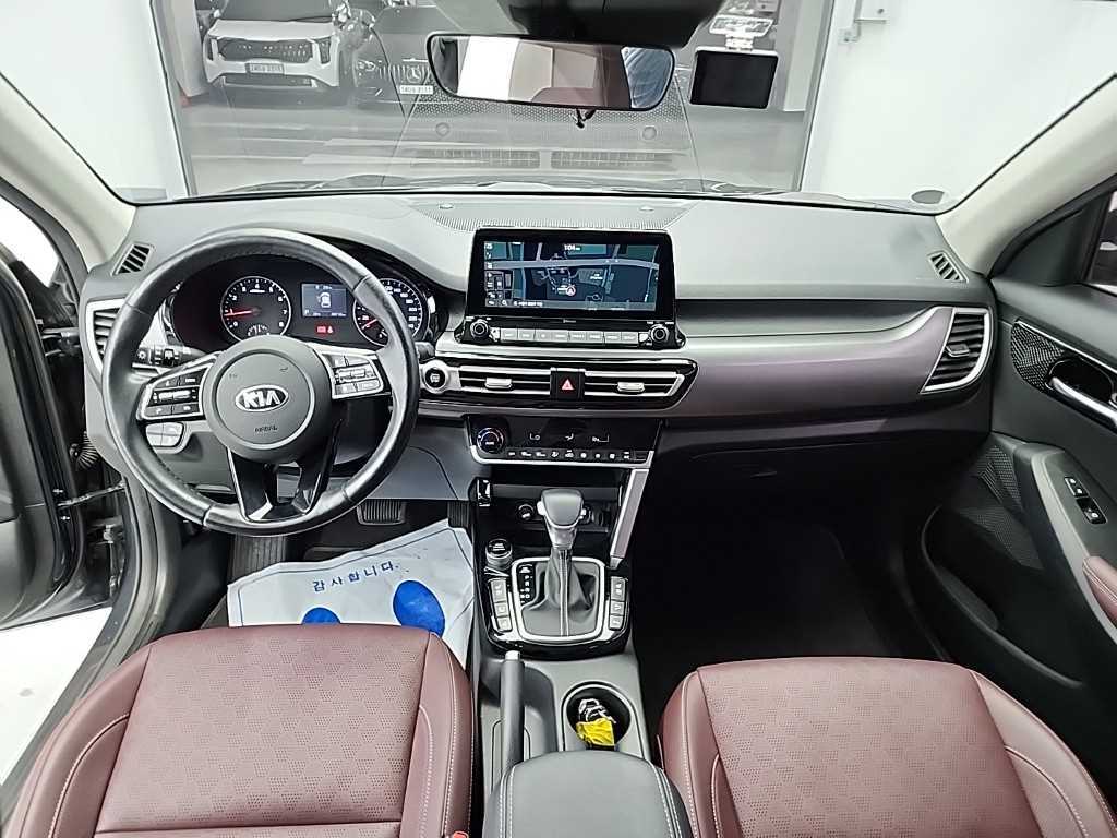 KIA Seltos - Vista 7