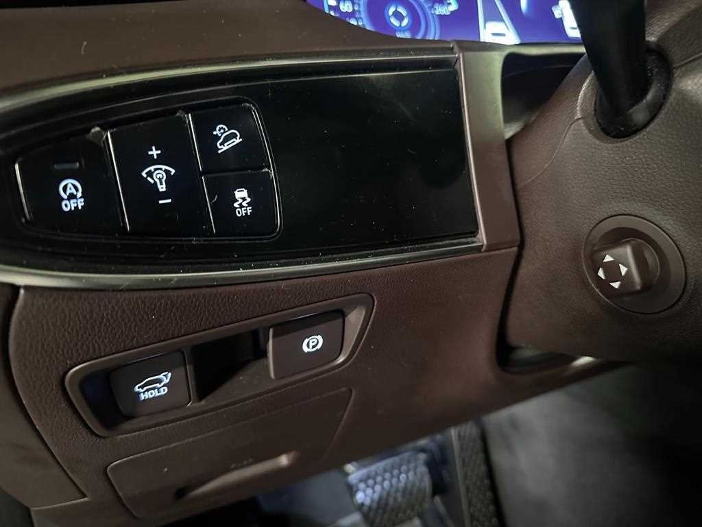 Genesis GV70 - Vista 9