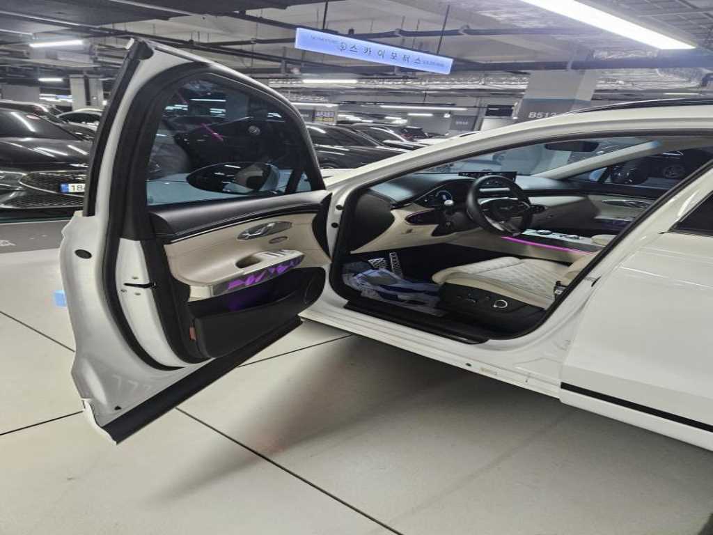 Genesis GV70 2024 Blanco - Importación desde Corea - HF Imports Iquique - Foto 18