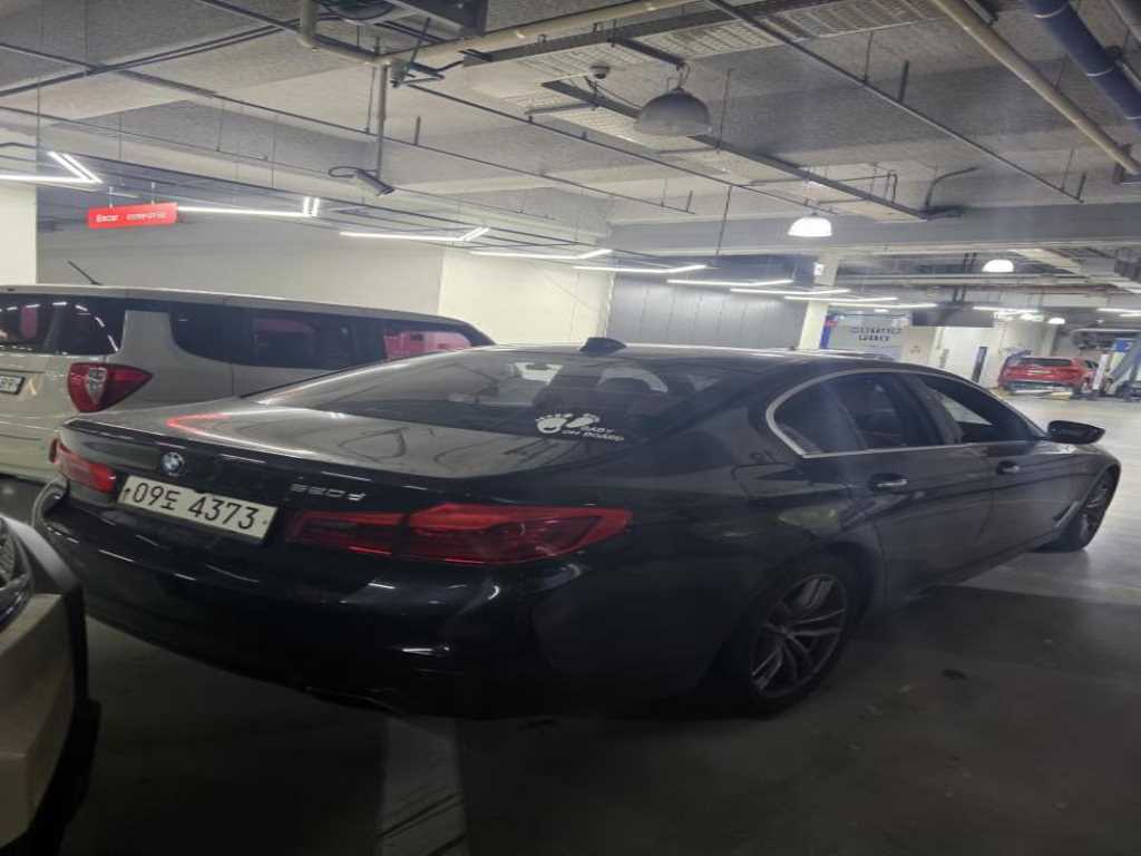 BMW 5 Series - Vista 4