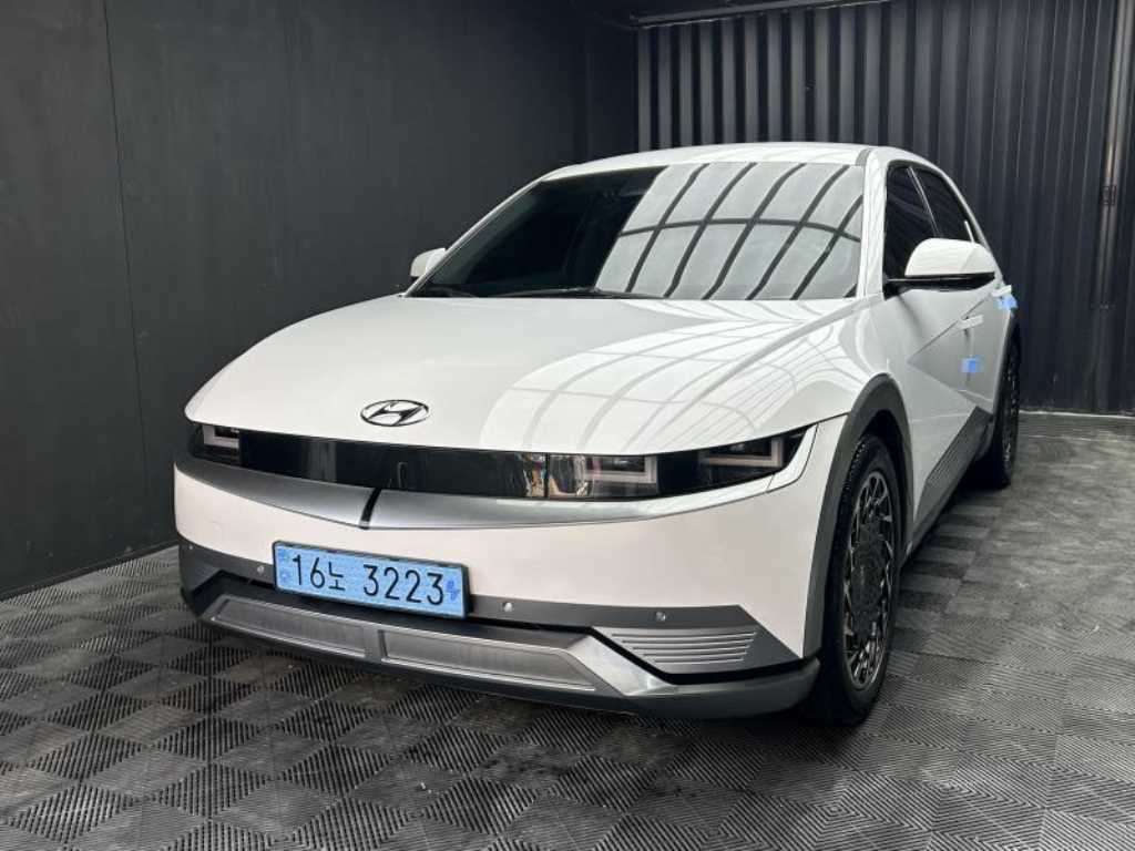 HYUNDAI Ioniq 5 - Vista 4