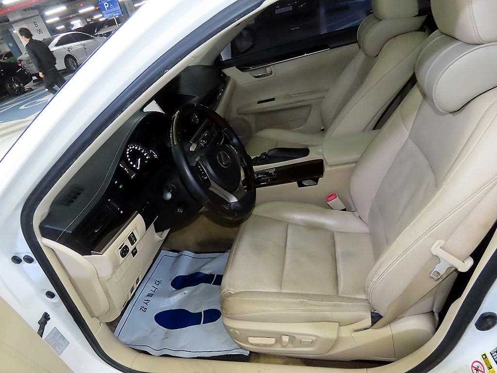 Lexus ES - Vista 6