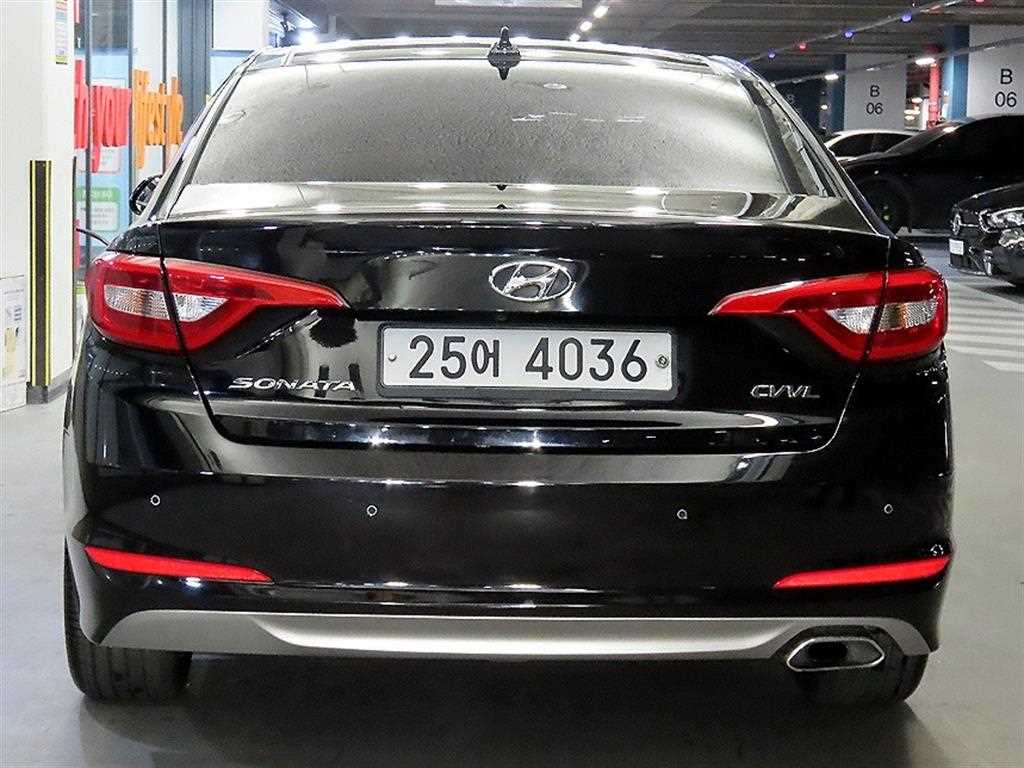 HYUNDAI Sonata - Vista 5