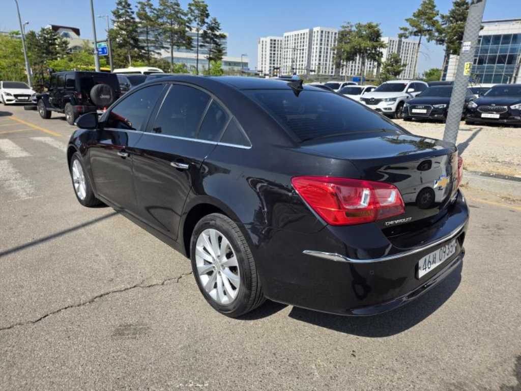 Chevrolet Cruise - Vista 4