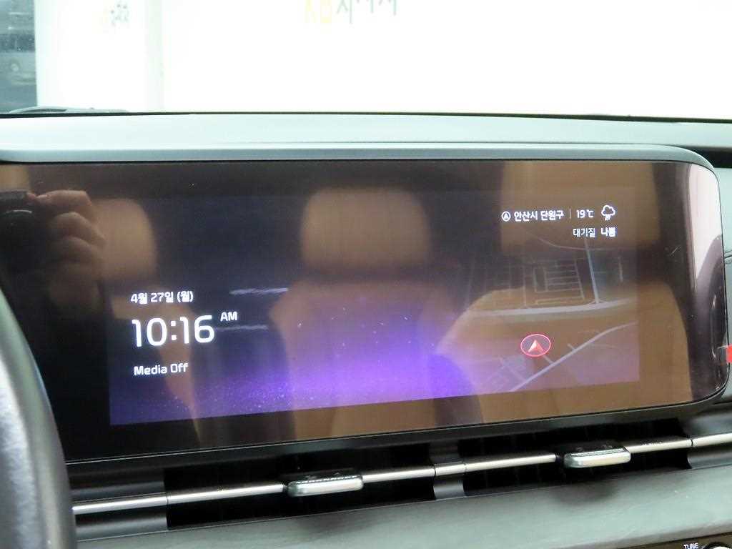 KIA Carnival - Vista 8
