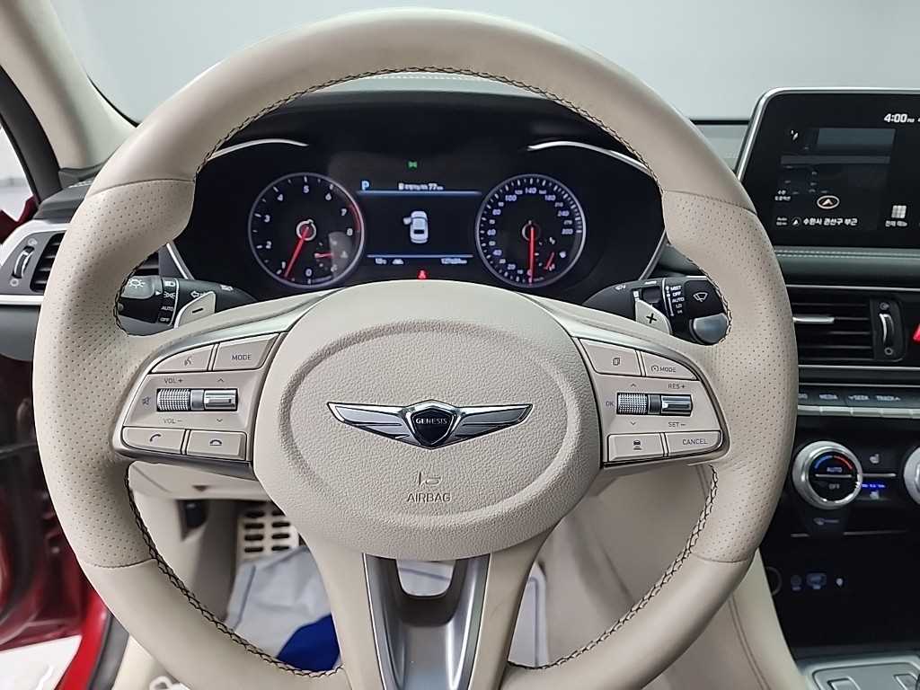 Genesis G70 - Vista 9