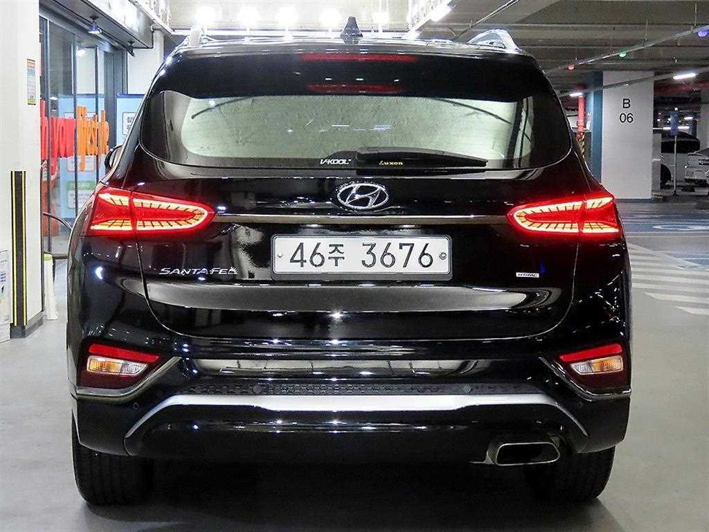 HYUNDAI Santa Fe - Vista 5