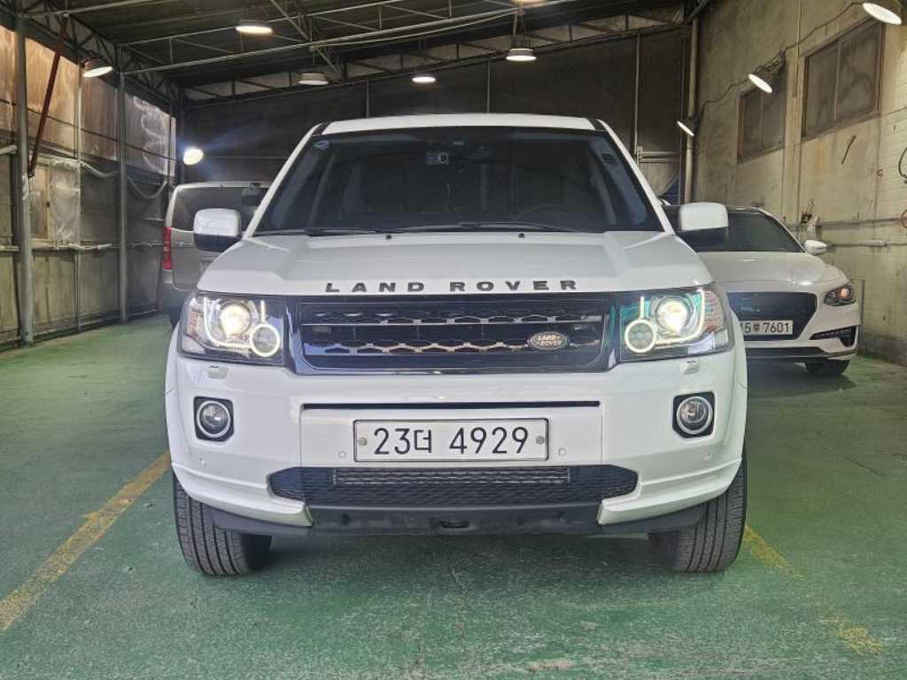 Land Rover Freelander 2013 Blanco - Importación desde Corea - HF Imports Iquique - Foto 1