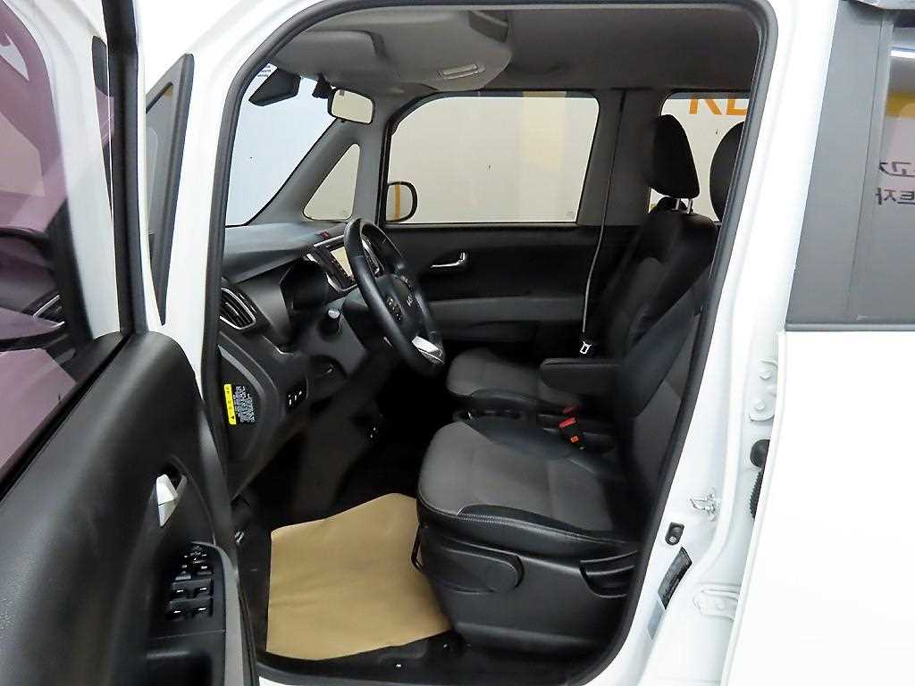 KIA Ray - Vista 5