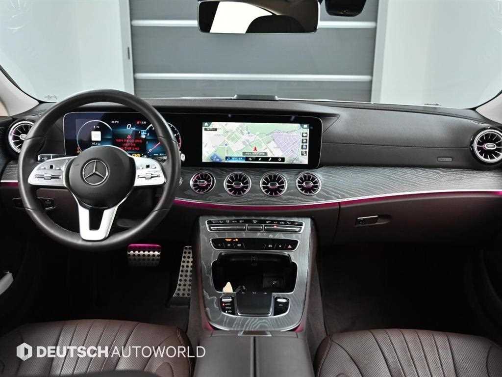 Mercedes Benz CLS Class - Vista 7