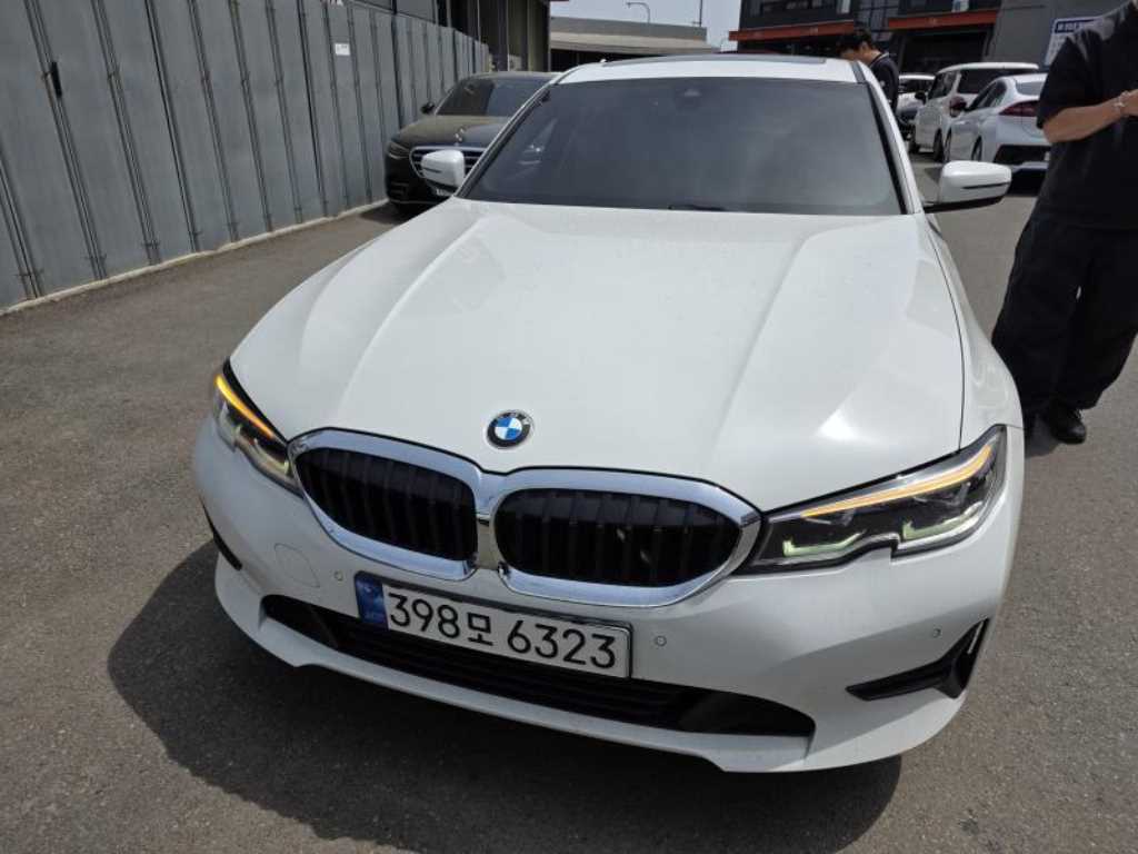 BMW 3 series 2022 Blanco - Importación desde Corea - HF Imports Iquique - Foto 1