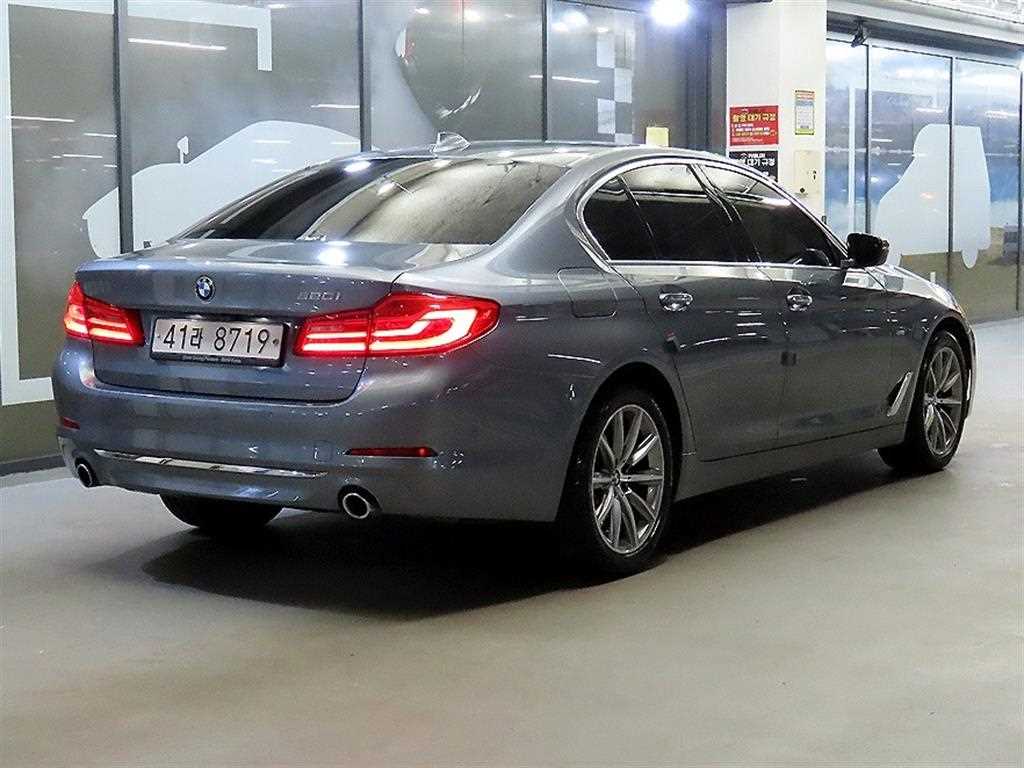 BMW 5 Series - Vista 4
