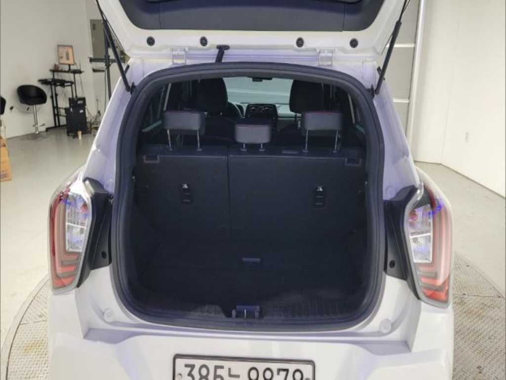 Ssangyong Tivoli - Vista 7
