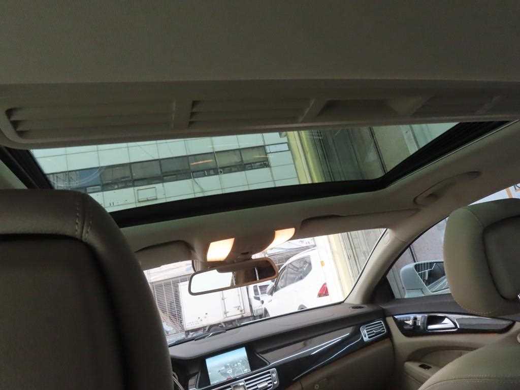Mercedes Benz CLS Class 2013 Blanco - Importación desde Corea - HF Imports Iquique - Foto 18