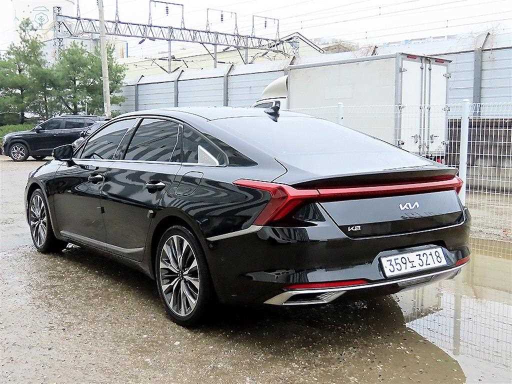 KIA K8 - Vista 3