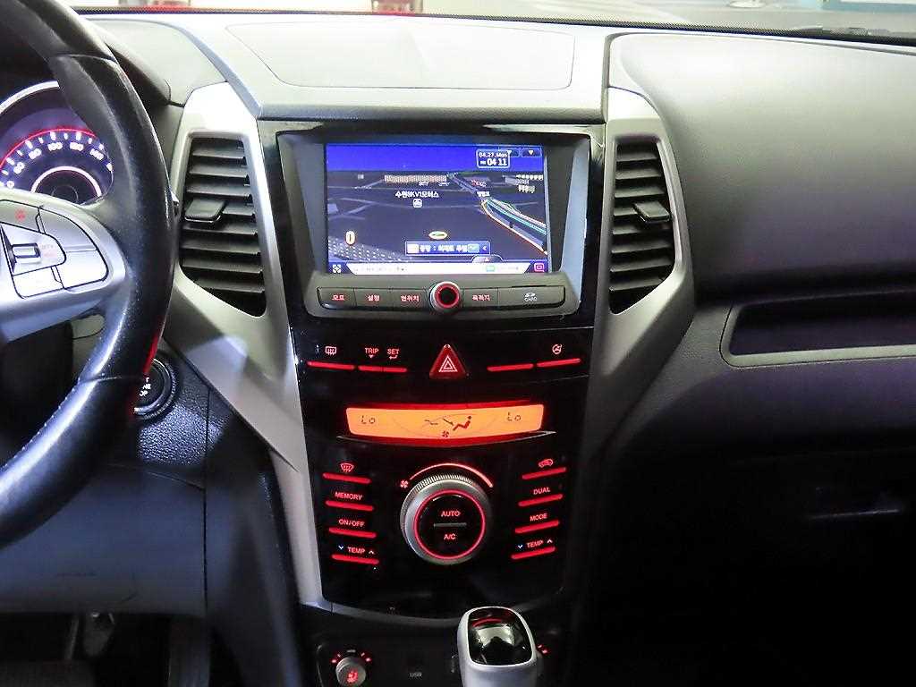 Ssangyong Tivoli - Vista 11