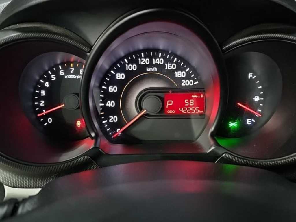 KIA Ray - Vista 6