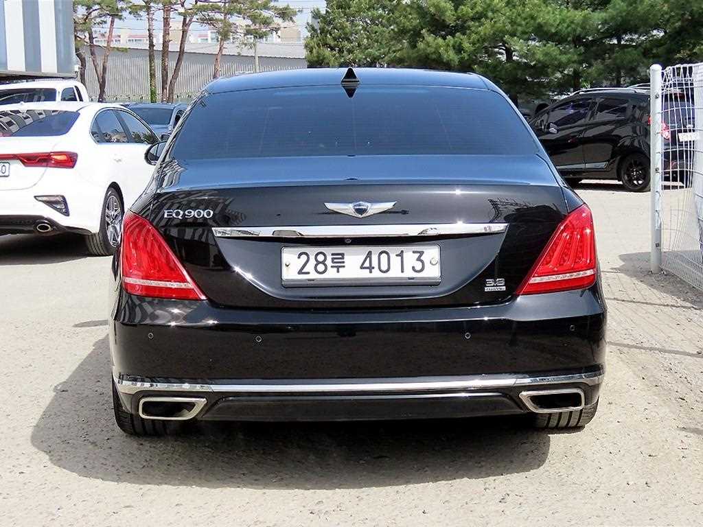 Genesis EQ900 - Vista 4