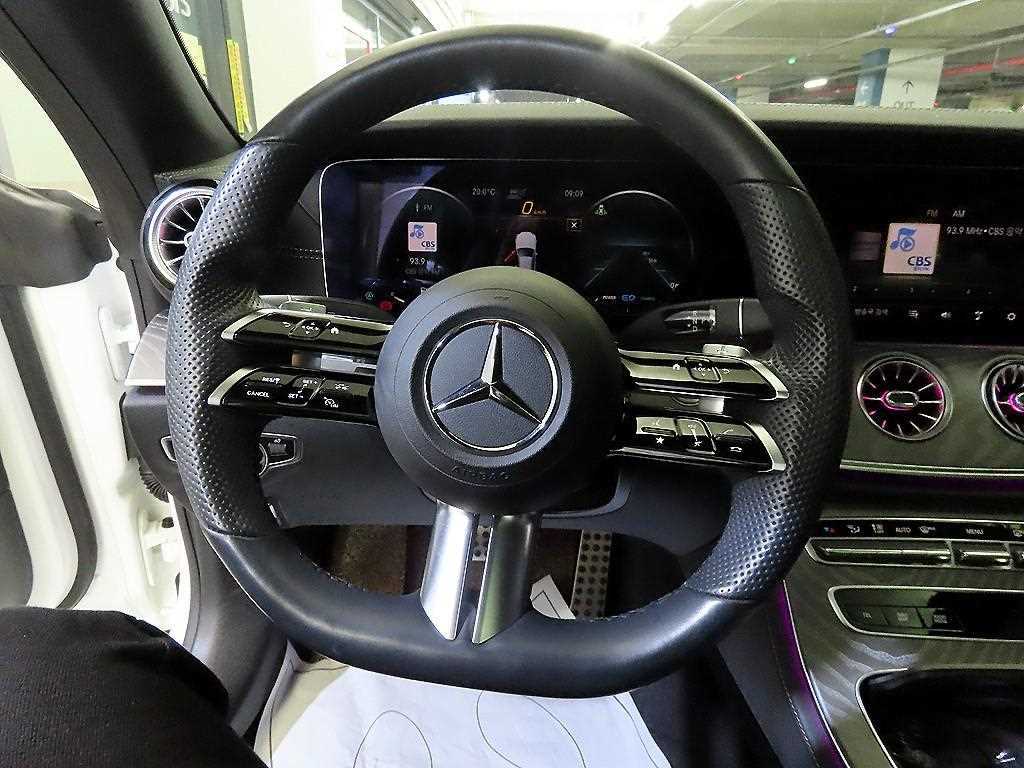Mercedes Benz E class - Vista 8