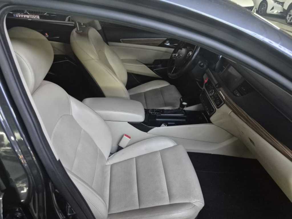 KIA K7 - Vista 7