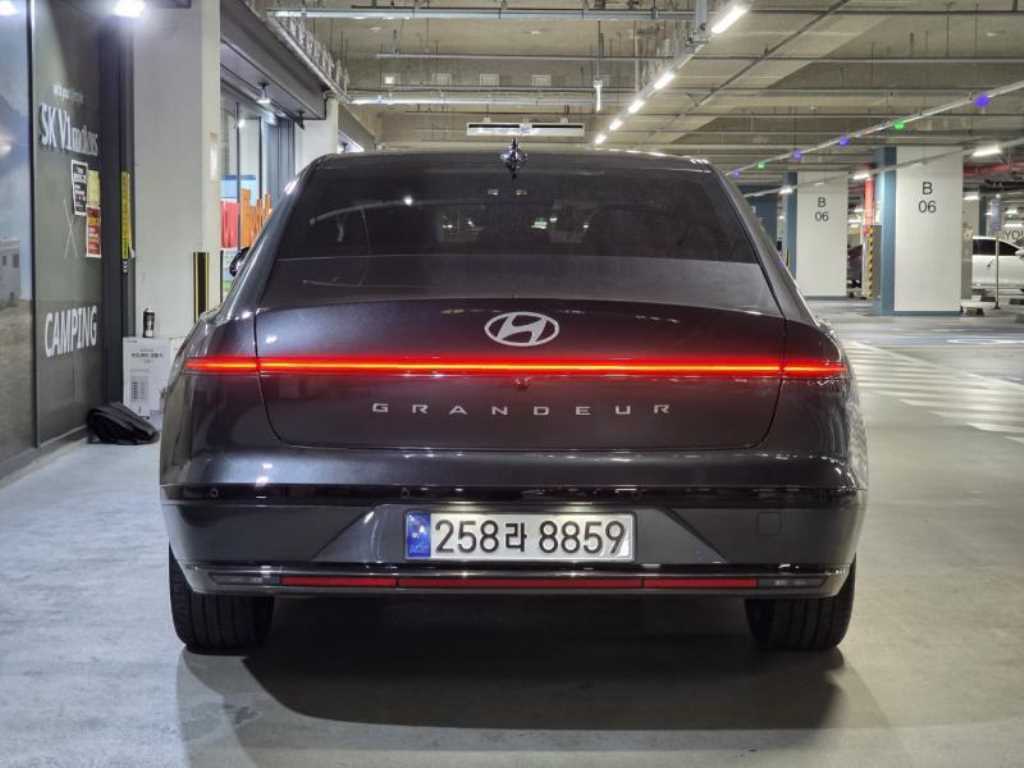 HYUNDAI Grandeur - Vista 5